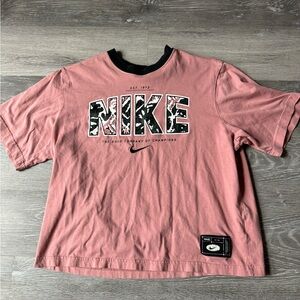 Nike boxy top
